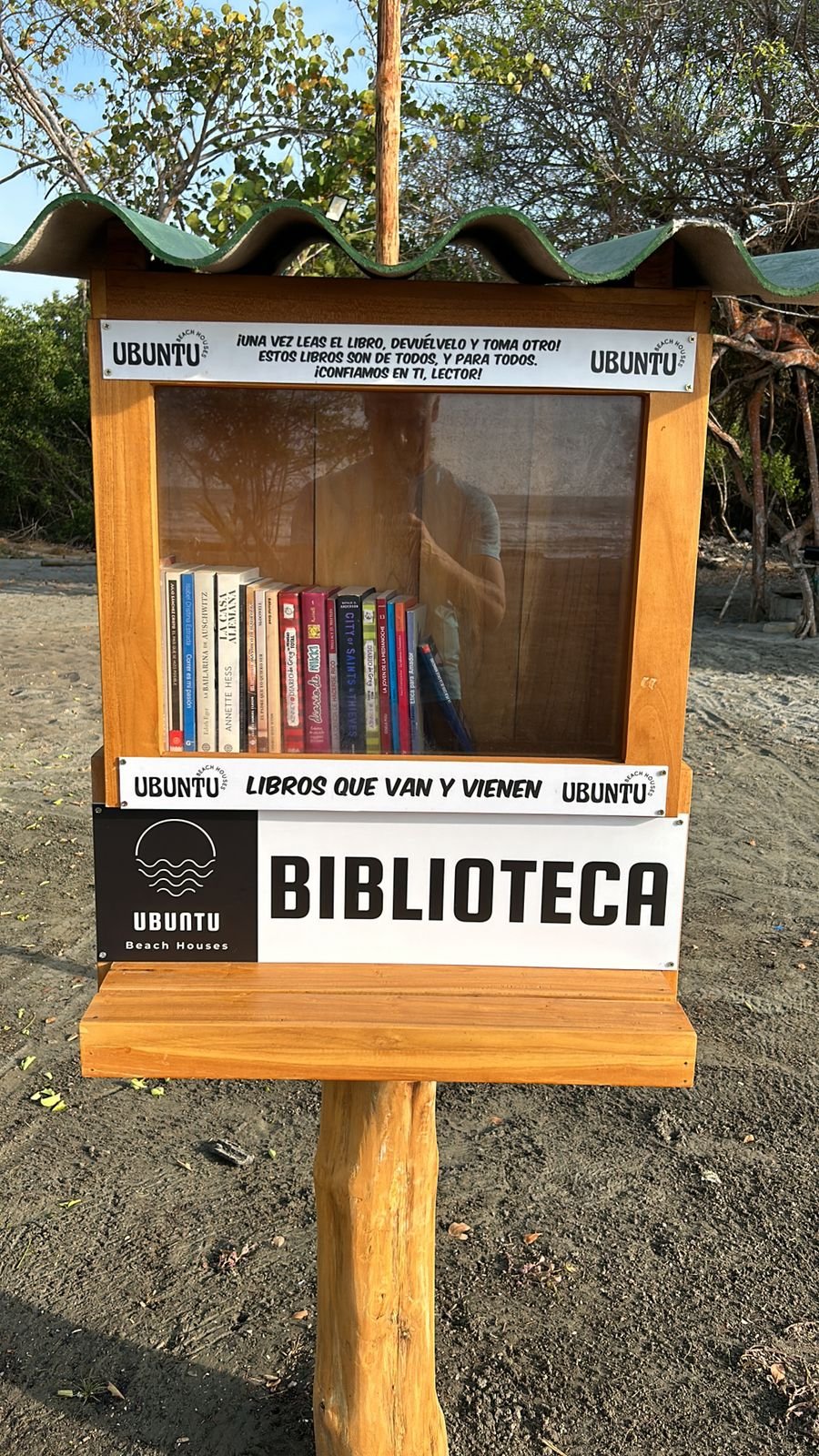 Libros que van y vienen de frente